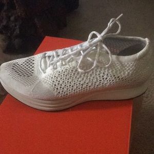 Woman’s size 7 Black/White Zoom All Out Flyknit